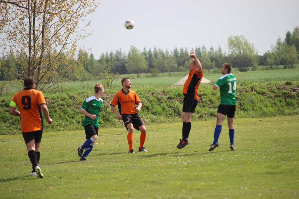 Klasa B: Czarni - 	Transportowiec 2:3
