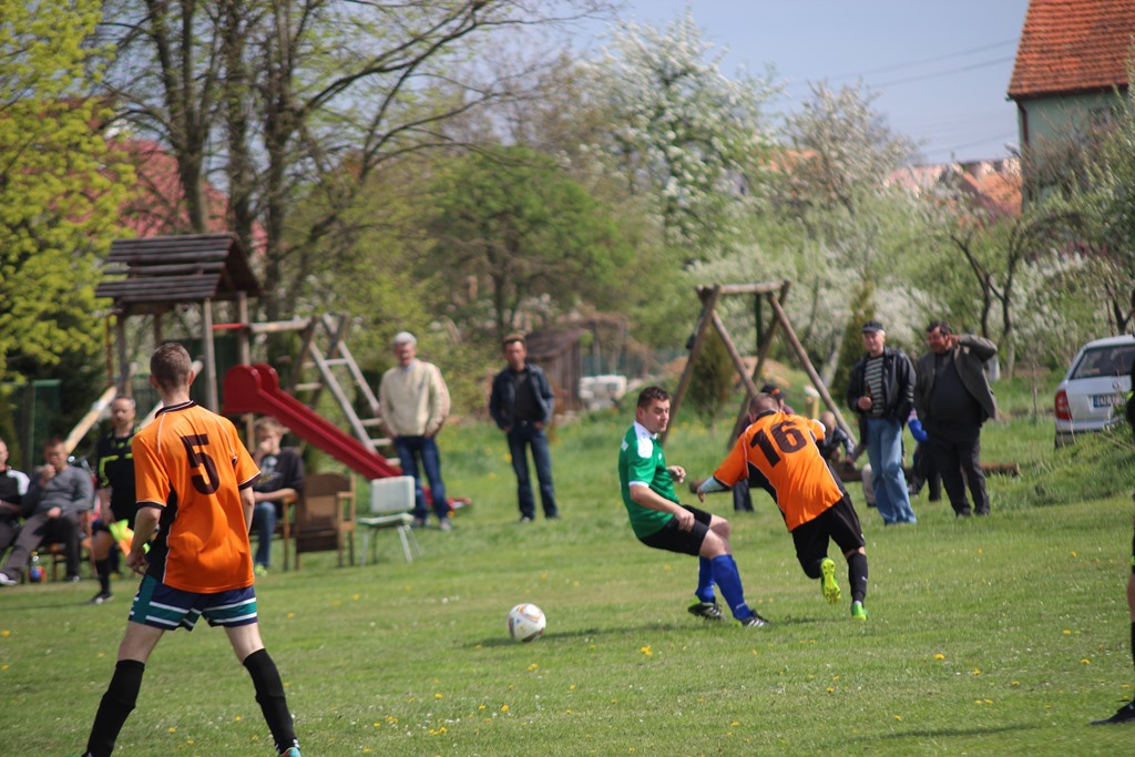 Klasa B: Czarni - 	Transportowiec 2:3