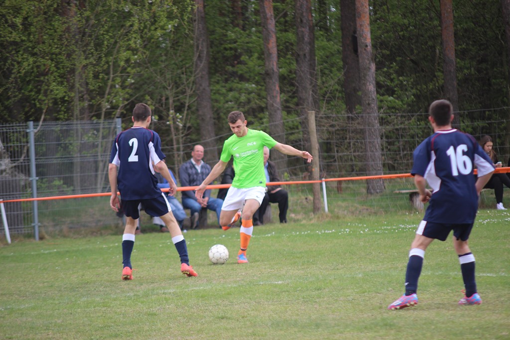 Klasa B: Ikar - Korona 3:0 (1:0)