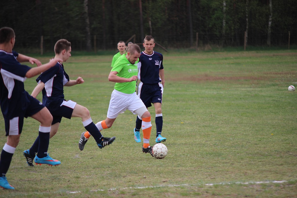 Klasa B: Ikar - Korona 3:0 (1:0)