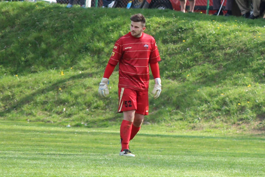 Klasa A: Błękitni - Grom 0:5 (0:1)