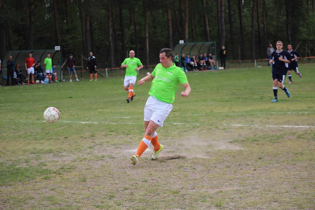 Klasa B: Ikar - Korona 3:0 (1:0)