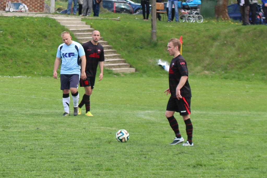 Klasa A: Błękitni - Grom 0:5 (0:1)