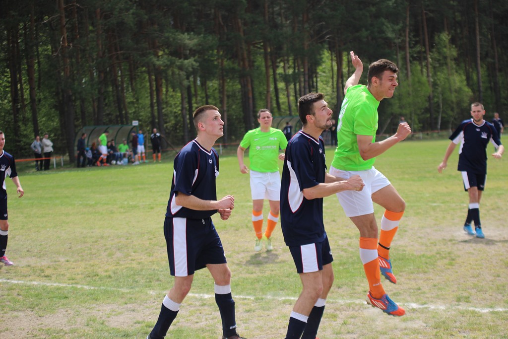 Klasa B: Ikar - Korona 3:0 (1:0)