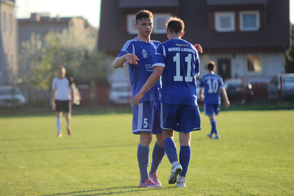 4. liga. Rezerwy Miedzi rozjechały Chojnowiankę