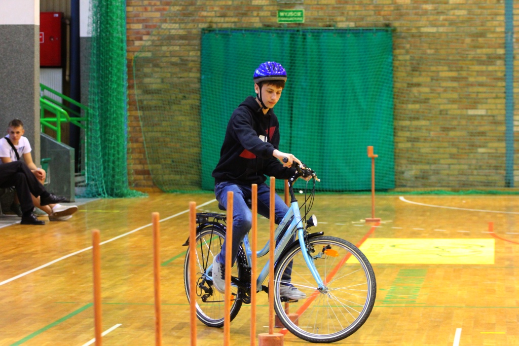 Popisywali się znajomością przepisów o ruchu drogowy	