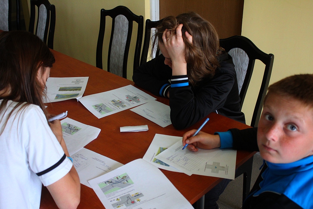 Popisywali się znajomością przepisów o ruchu drogowy	