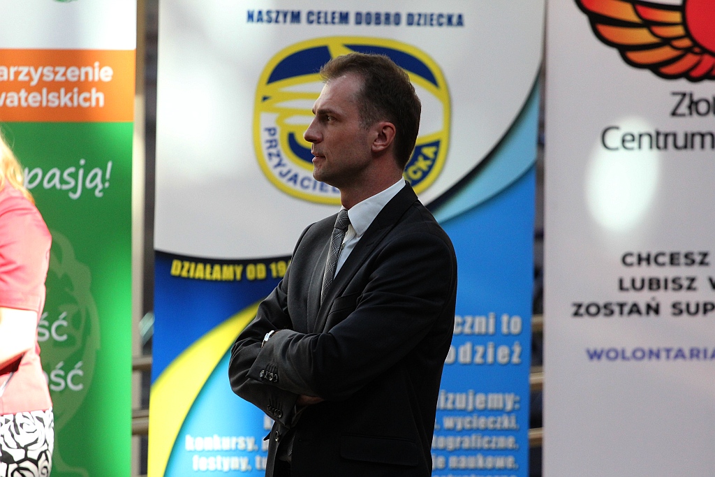 Prezydent wyjechał z Legnicy z miodem i książkami
