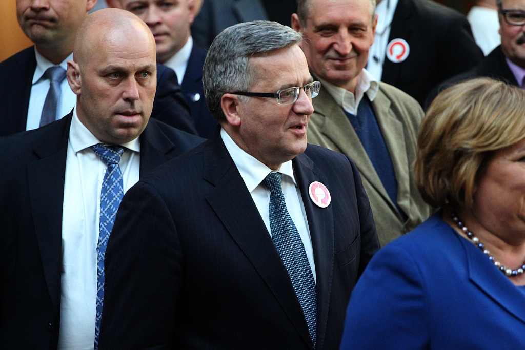 Prezydent wyjechał z Legnicy z miodem i książkami
