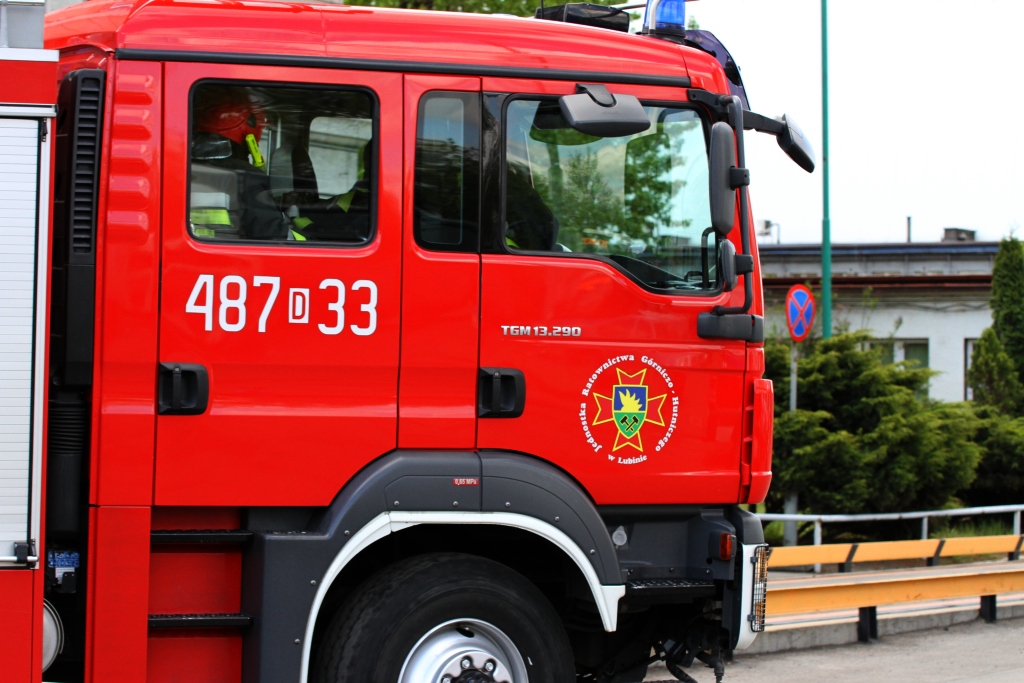 Strażacy gasili pożar w hucie. Na szczęście na niby