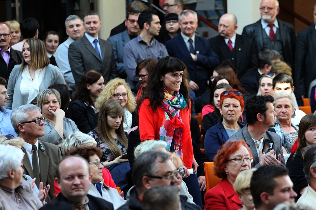 Prezydent wyjechał z Legnicy z miodem i książkami
