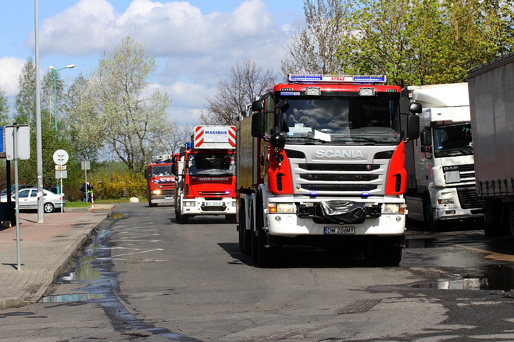 Strażacy gasili pożar w hucie. Na szczęście na niby