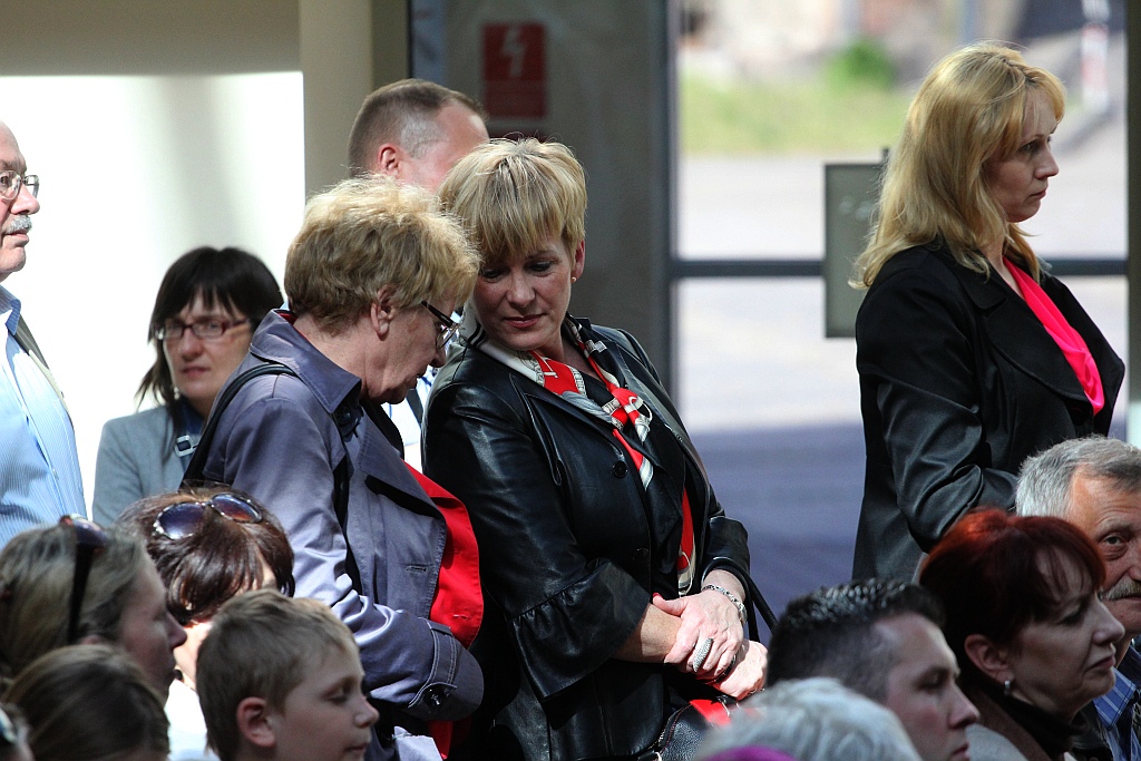 Prezydent wyjechał z Legnicy z miodem i książkami
