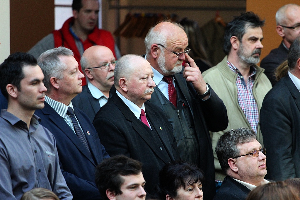 Prezydent wyjechał z Legnicy z miodem i książkami
