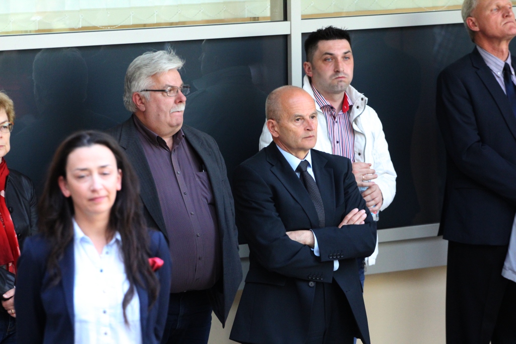 Prezydent wyjechał z Legnicy z miodem i książkami
