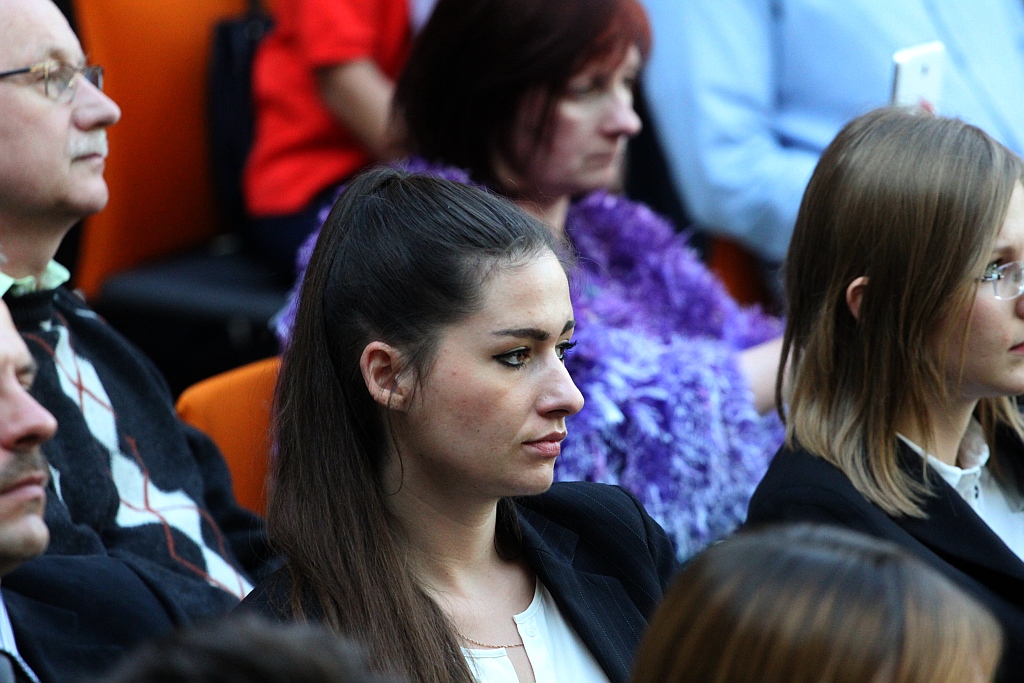 Prezydent wyjechał z Legnicy z miodem i książkami
