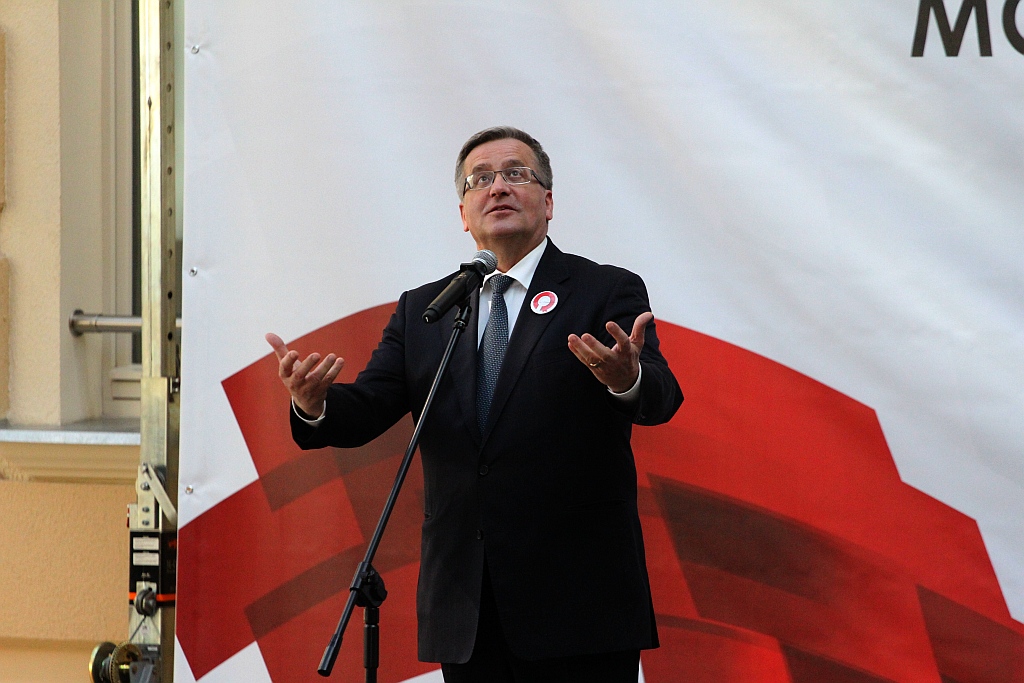 Prezydent wyjechał z Legnicy z miodem i książkami
