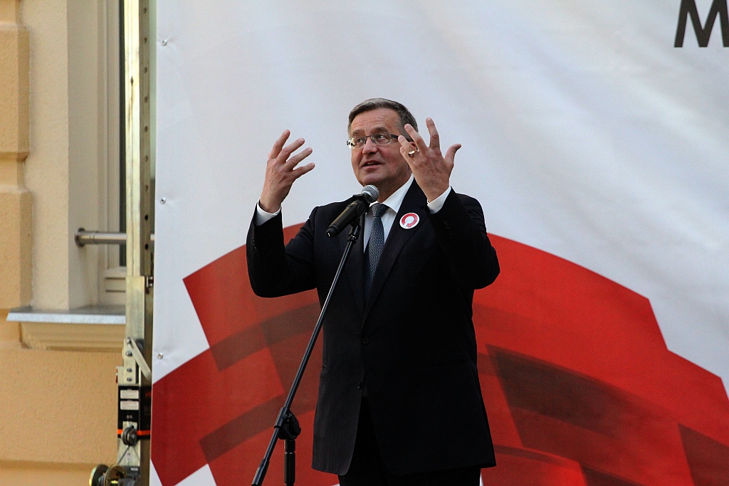 Prezydent wyjechał z Legnicy z miodem i książkami
