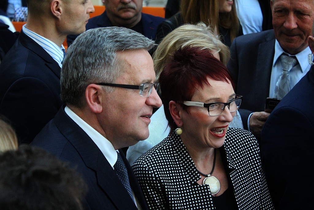 Prezydent wyjechał z Legnicy z miodem i książkami
