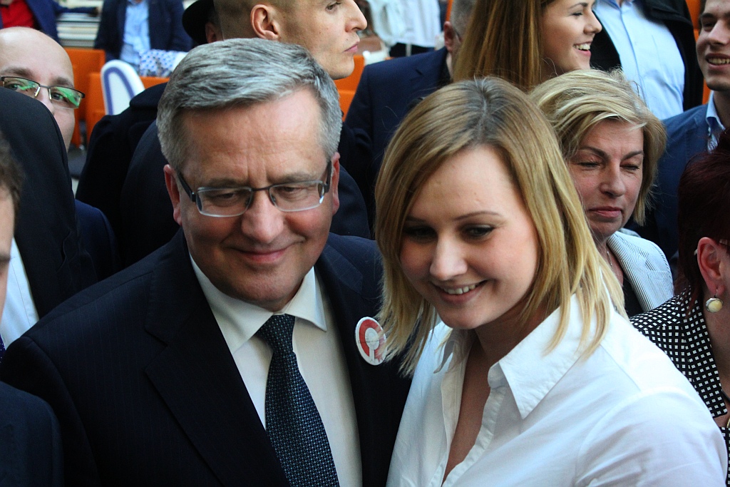 Prezydent wyjechał z Legnicy z miodem i książkami
