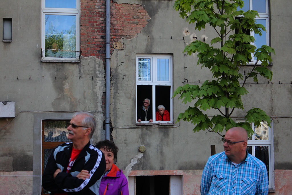 Prezydent wyjechał z Legnicy z miodem i książkami
