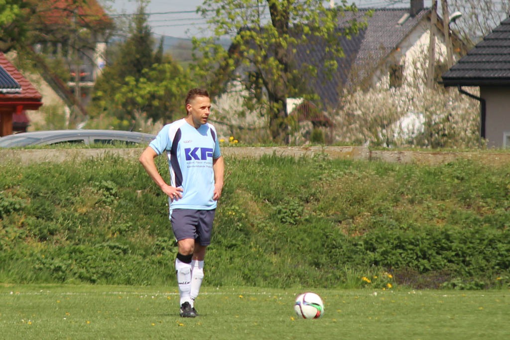 Klasa A: Dąb - Błękitni 8:1 (2:0)