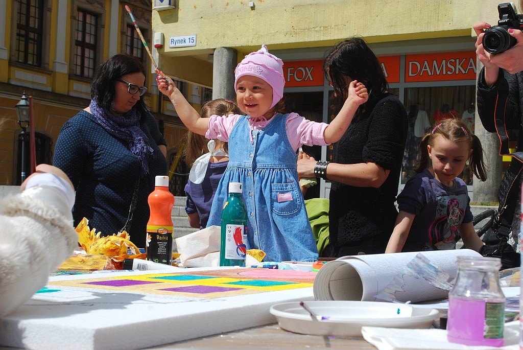 Malowanie godła w rynku