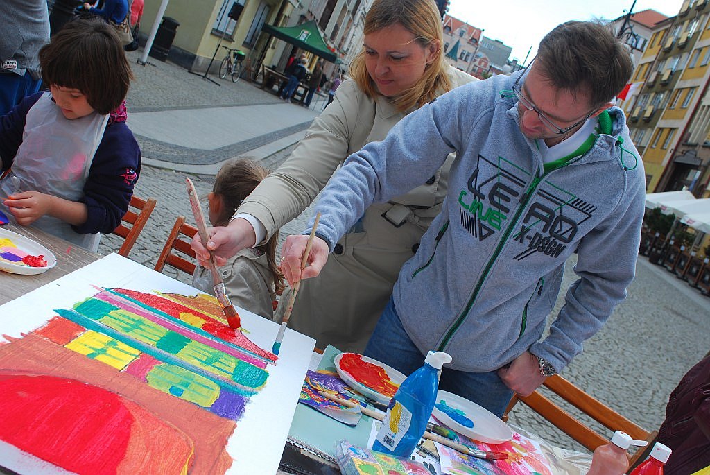 Malowanie godła w rynku