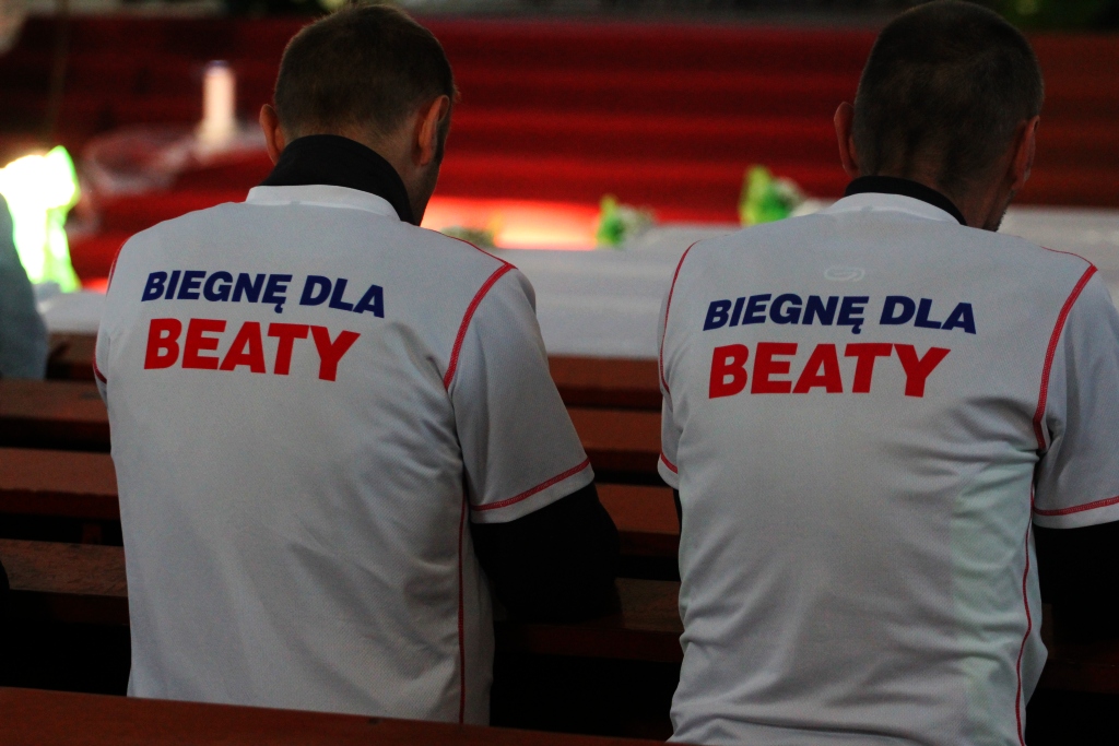 Biegną dla Beaty do Częstochowy