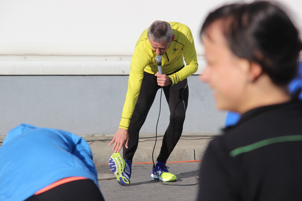 Biegowy czwartek pod Decathlonem po raz drugi