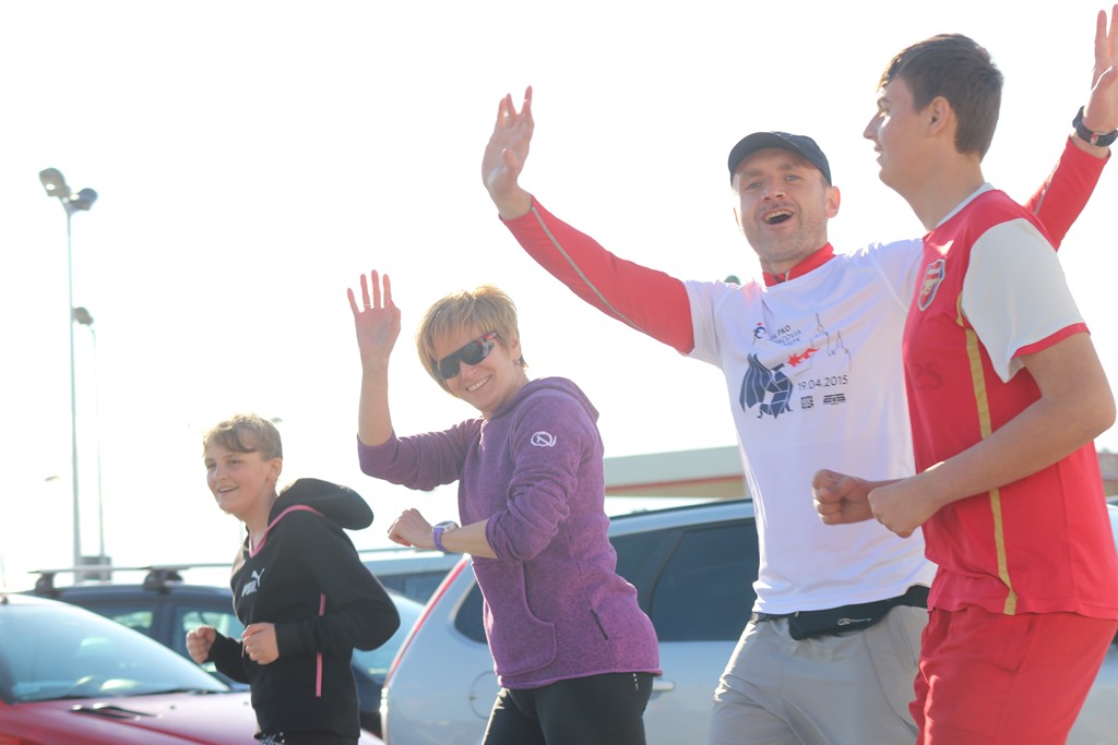 Biegowy czwartek pod Decathlonem po raz drugi