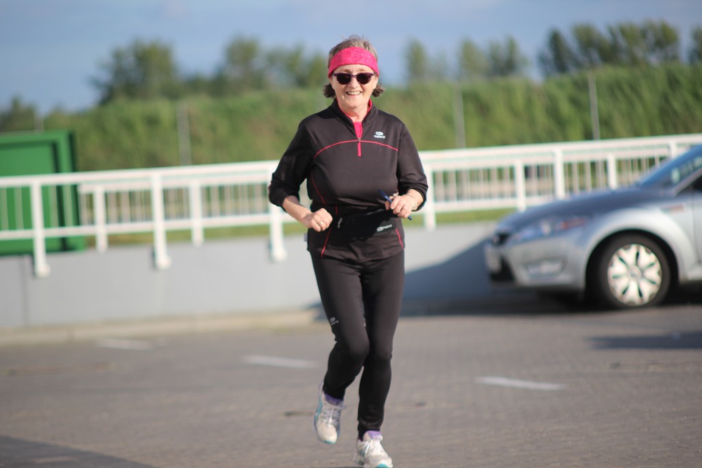 Biegowy czwartek pod Decathlonem po raz drugi