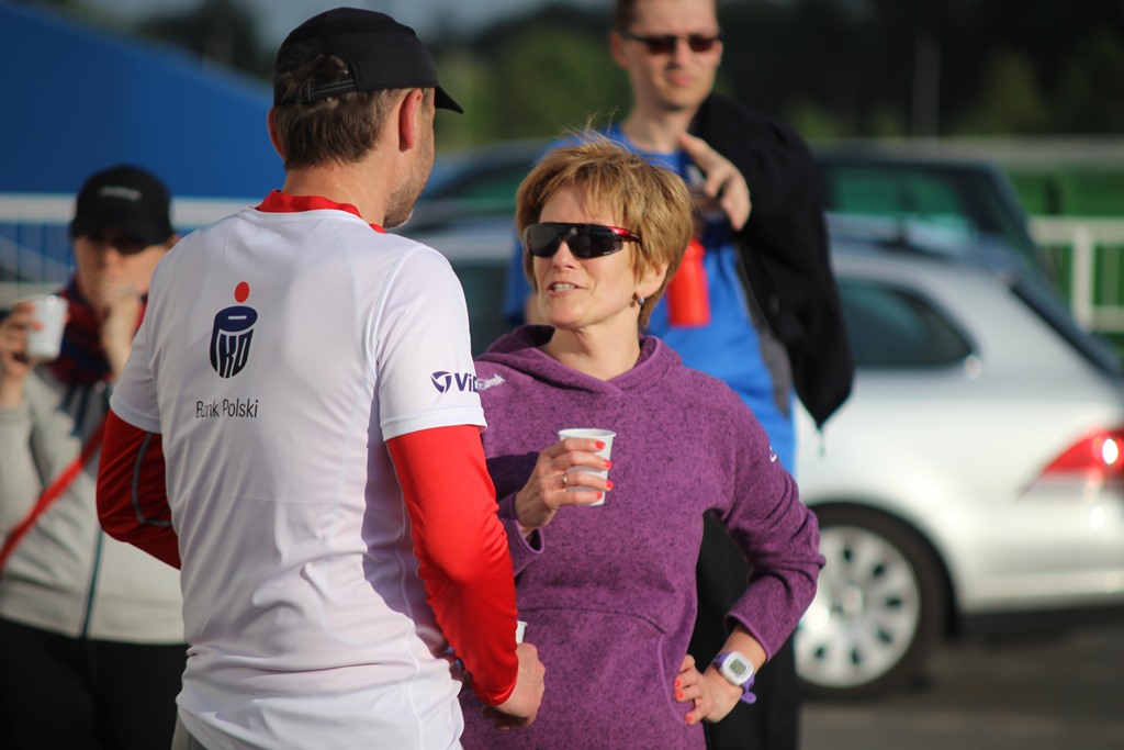 Biegowy czwartek pod Decathlonem po raz drugi