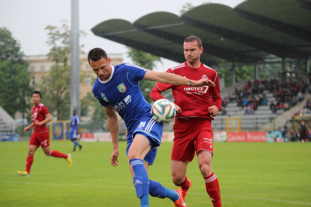Piękny gol Kakoko dał Miedzi trzy punkty!