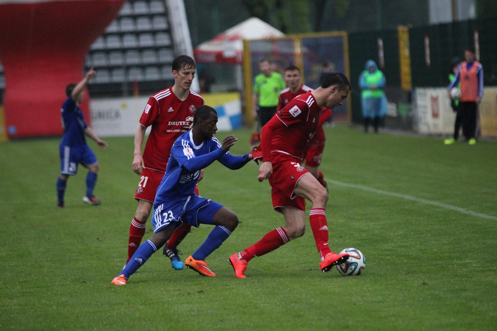 Piękny gol Kakoko dał Miedzi trzy punkty!