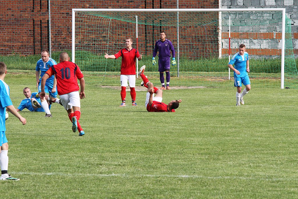 Klasa A: Albatros - Czarni 3:3