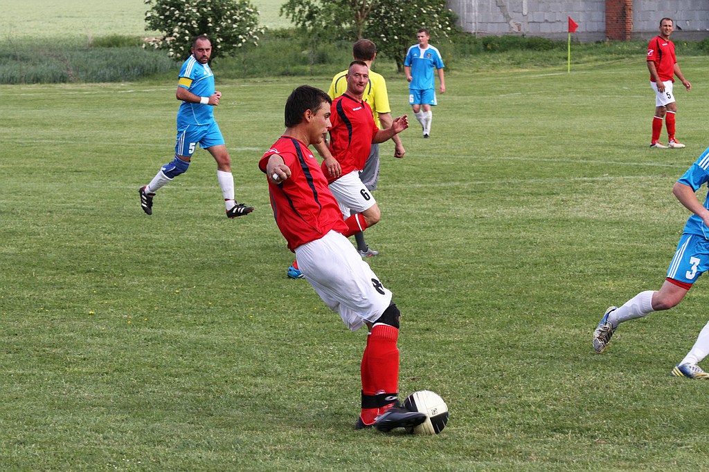 Klasa A: Albatros - Czarni 3:3