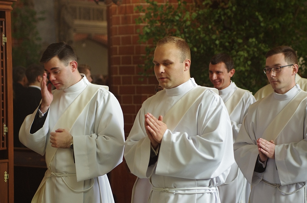 Biskup wyświęcił w katedrze pięciu nowych księży
