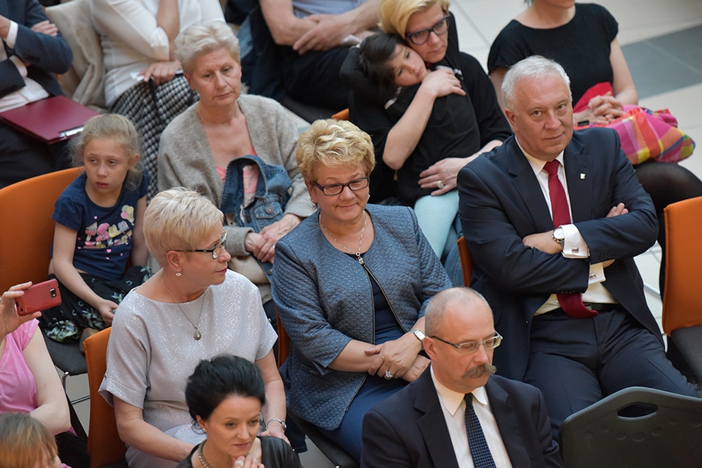 Chór z Poznania wygrywa Cantat!