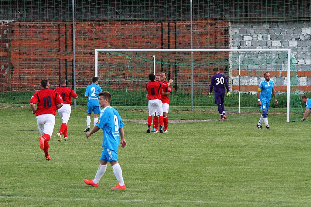 Klasa A: Albatros - Czarni 3:3