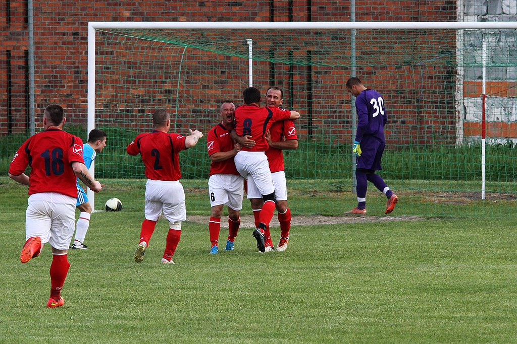 Klasa A: Albatros - Czarni 3:3