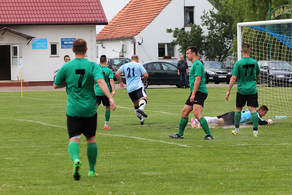 Klasa A: Mewa - Błękitni 1:4