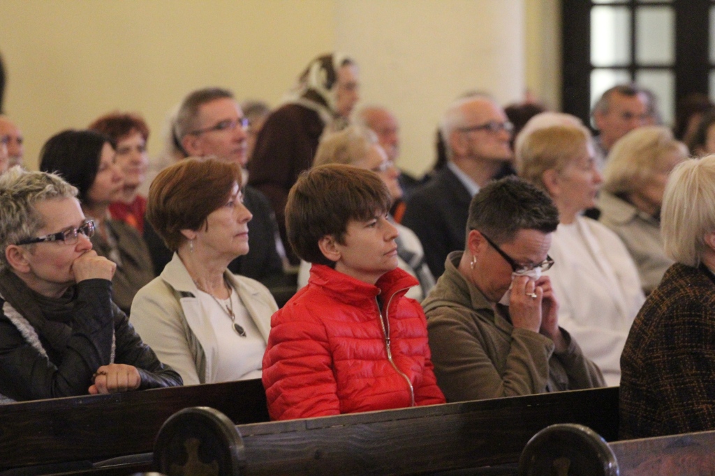 Chóry w kościele NSPJ w Legnicy