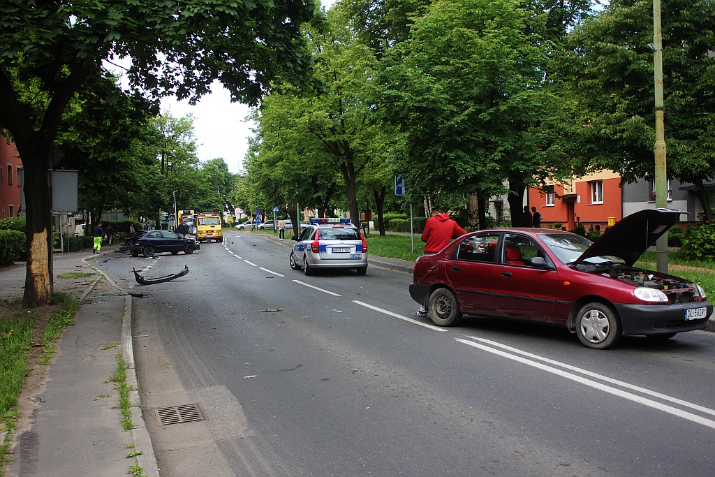 Pijany kierowca szalał na Rzeczypospolitej