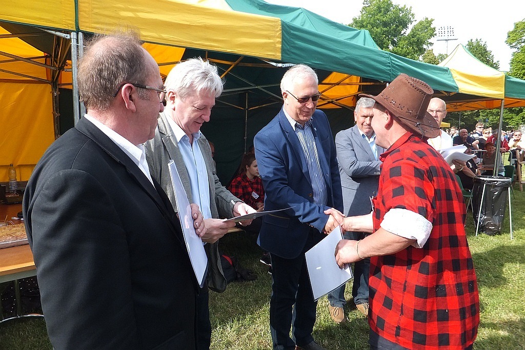Rodzinny triumf w walce o Srebrne Klucze