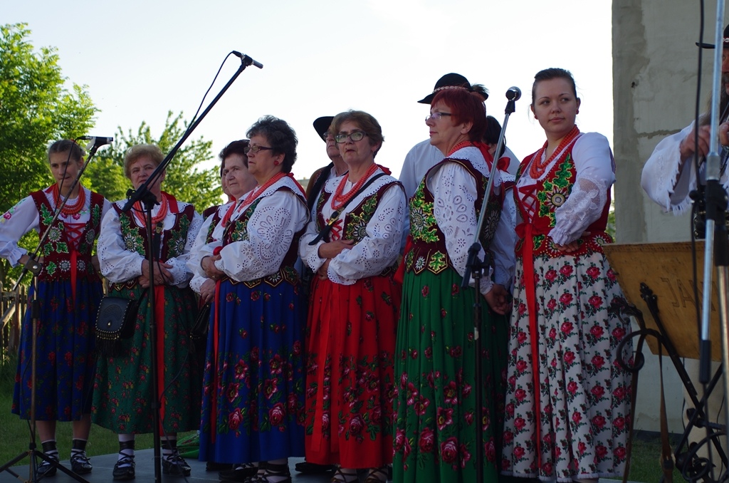 Festyn parafialny na Piekarach