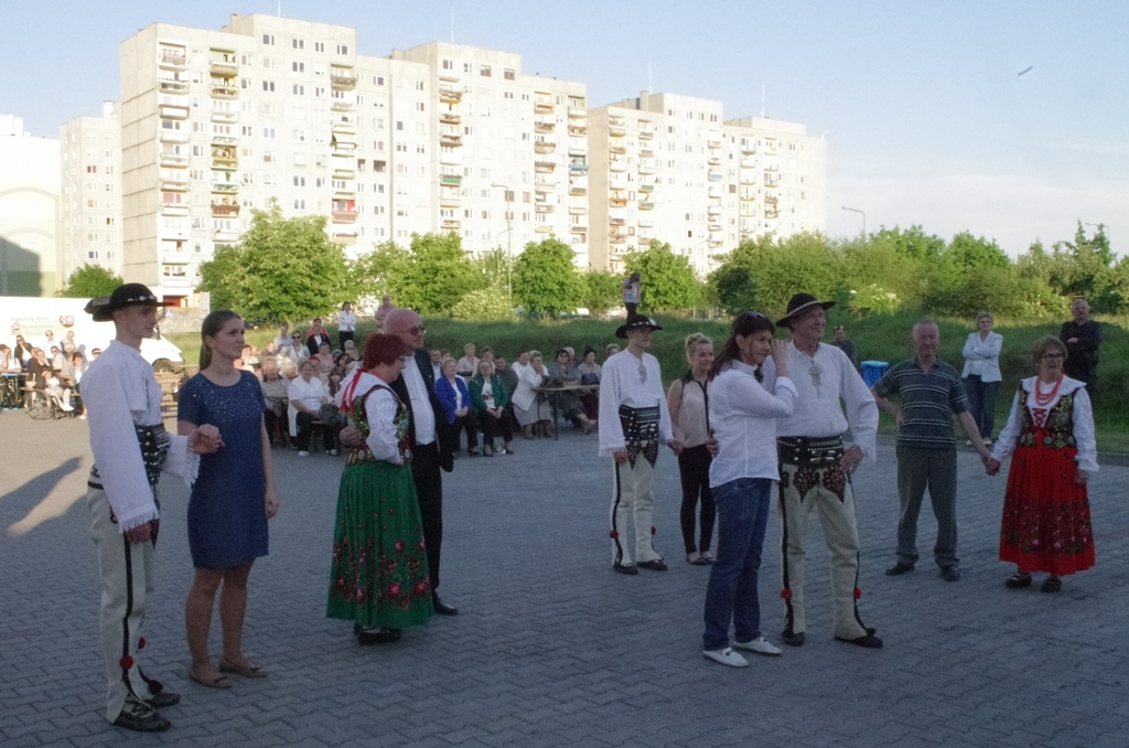 Festyn parafialny na Piekarach