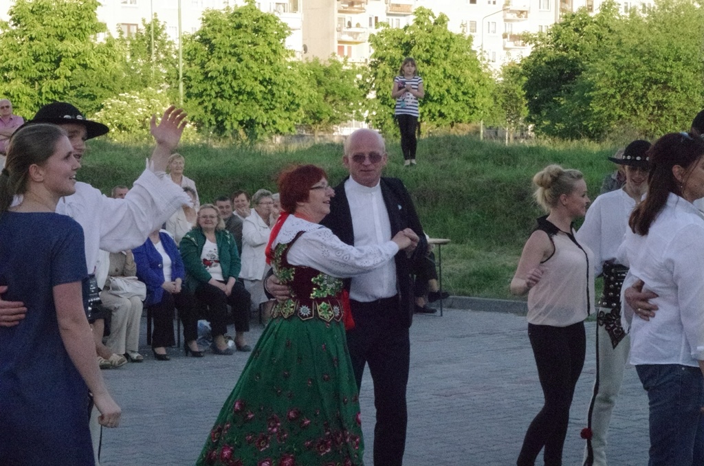 Festyn parafialny na Piekarach