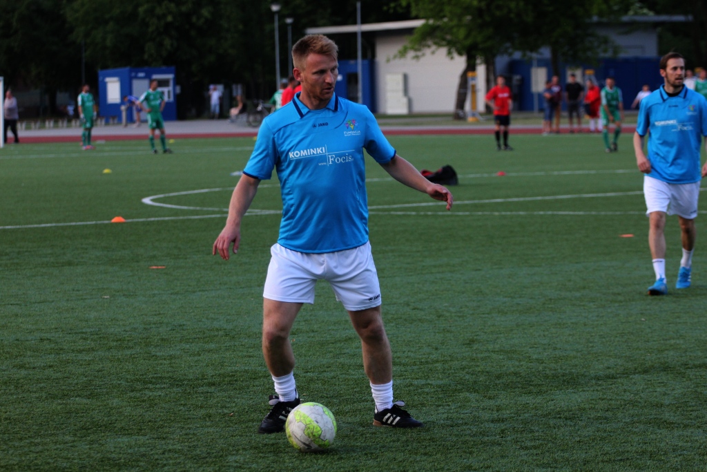 Liga Biznesu: FOCIS Kominki i Oldboje zagrają w finale!