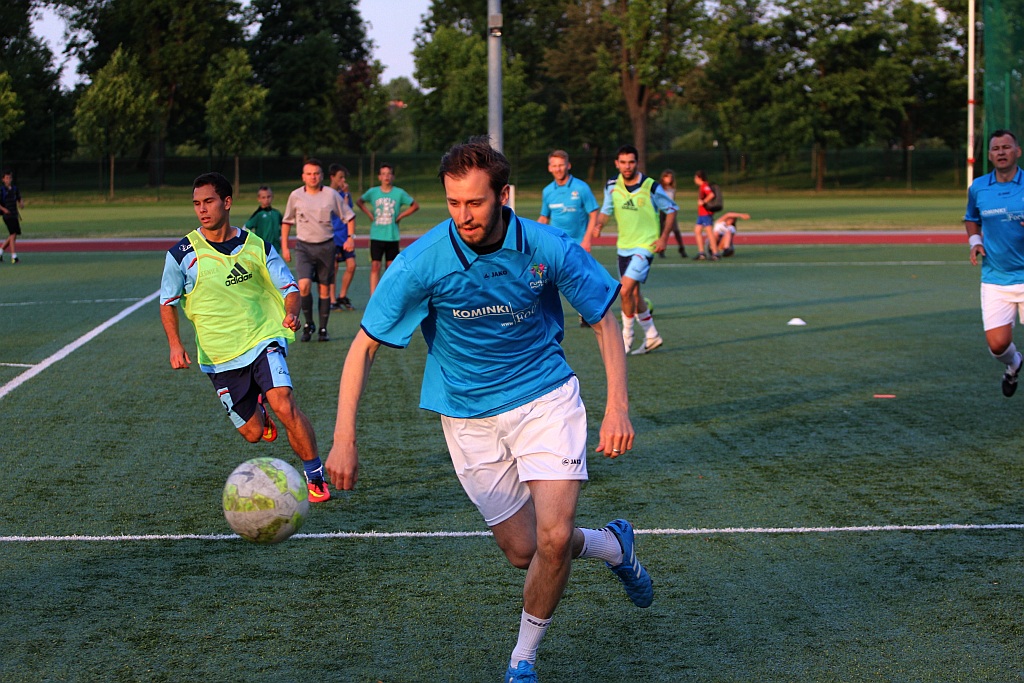 Liga Biznesu: FOCIS Kominki i Oldboje zagrają w finale!
